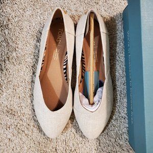 NWT Toms Jutti Neat women's flat